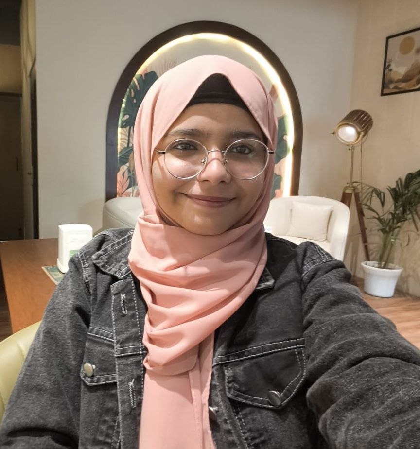 Khadija Khan, Rank 1 (CE/CA)